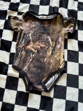 0-6 months backwoods camo diaper shirt